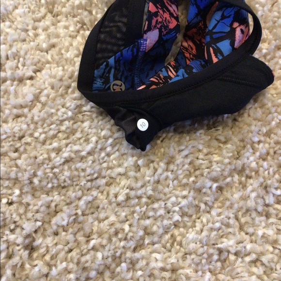 Lululemon Rise and Run Paint Storm Bra - Size 10 - Picture 3 of 3